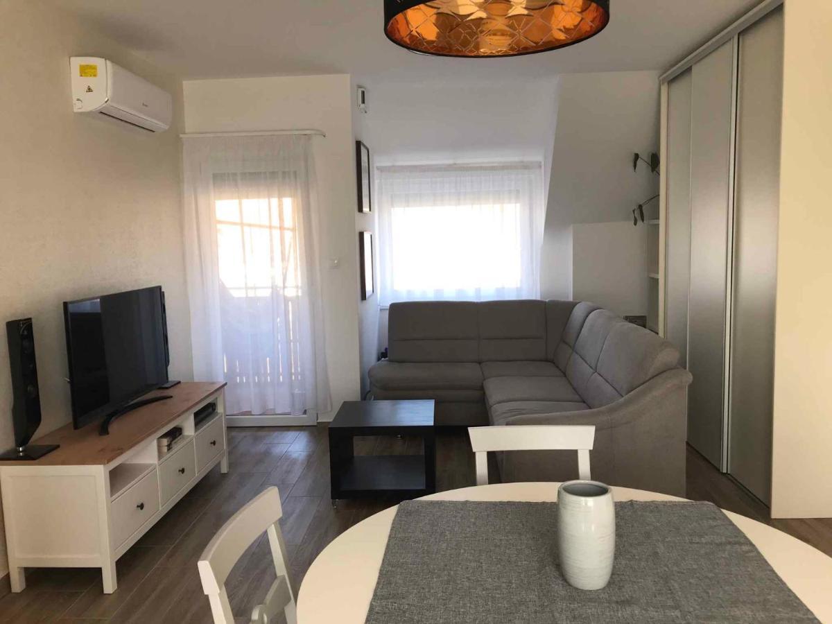 Apartment In Keszthely/Balaton 35892 Bagian luar foto